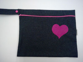 Windeltasche aus Wolle, 25x30, Applikation "Herz rosa"