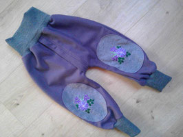 Hose mit Reißverschluss, Wolle, Größe 86/92, "lila Blümchen"
