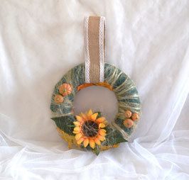 Herbstkranz Nr. 1, grün-beige-orange mit Sonnenblume