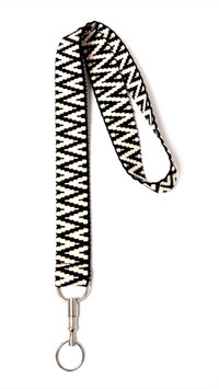 Schlüsselanhänger zum Umhängen Aztec schwarz-offwhite