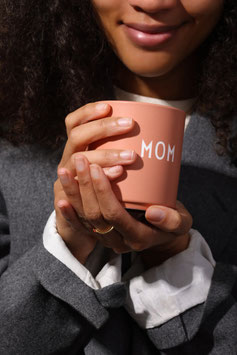 BECHER FOR THE BEST MOM . DESIGN LETTERS