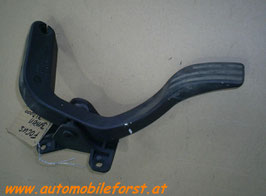 Ford Focus Gaspedal 98AB9P732BE