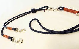 Koppelleine für zwei Hunde aus Reepschnur in "Nachtblau" mit Diamantknoten