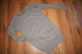 U182 Paulina start with a KISS XS Umstands Longsleeve