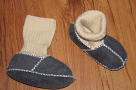 Lammfellschuhe mit Strickbündchen ab 1 Jahr aufwärts (20/21)