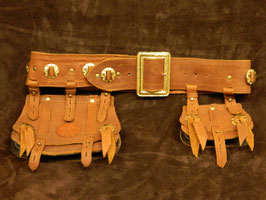 Ceinture multi-poche décorée