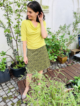 A-Form Rock hier im Stoff "Star" black/lime
