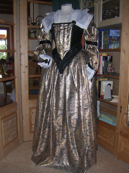 Ba1 - Kleid aus dem Frühbarock (1600-1650)