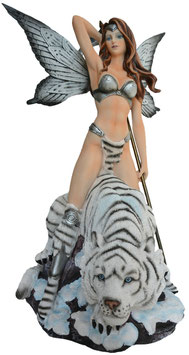 Elfe mit weissem Tiger