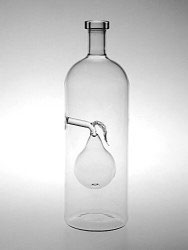 Flasche mit klarer Birne Inhalt 0,7 L. Höhe ca 245 mm