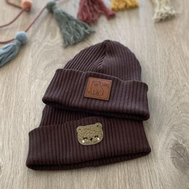 Beanies mit Kunstlederlabel