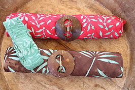 Sarong-Set rot mit Blätter in türkis,  braun mit Palmblätter in türkis + Bandana grün