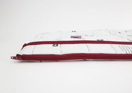 White Laptop Case with dark red Zipper