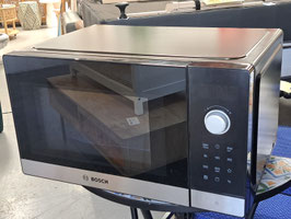 "Bosch" Black 800W 25L Microwave