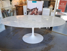 Oval Marble Top Tulip 6-8 Seater Dining Table