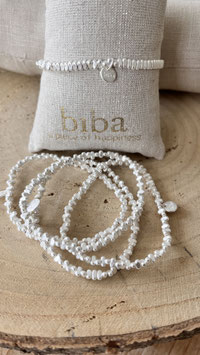 Biba Armband matte silberfarbene längliche Perlen