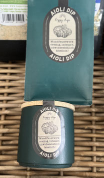 Aioli Dip im Keramik Topf mit Holzdeckel