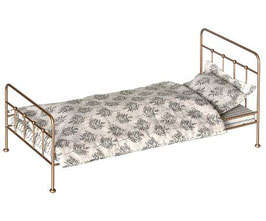 Vintage Bed medium gold