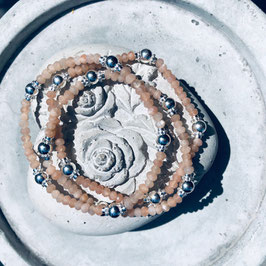 Mondstein mit Silberelementen *glüna*