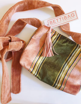 CROSSBODY "couch"