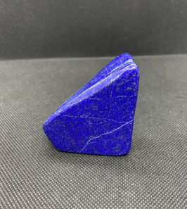 Forme libre en lapis-lazuli