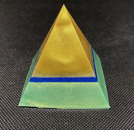 Pyramide tricolore
