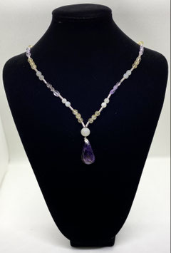Collier: Lumière en Douceur