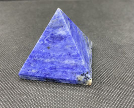 Pyramide de lapis-lazuli