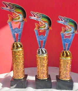 3er Serie Angeln auf goldenen Säulen in 4 Varianten Hecht Forelle Karpfen Hering