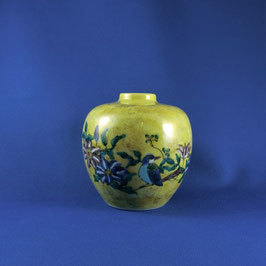 ☆Kutani vase - "Yoshidaya Kacho" (small) H. 9,5cm