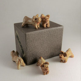 ☆ Shigaraki-yaki Chopstick rest "Piglet” (set of 5)