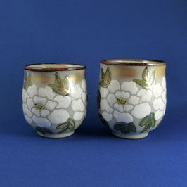 Kutani Paired Teacups "White Peony"