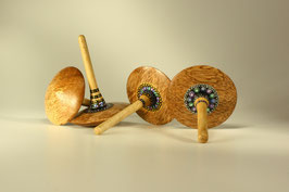 Handgefertigter Holzkreisel aus Teak und Ahorn - Kunsthandwerkerkreisel - handbemalt