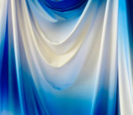 Lycra  Lux mit Farbverlauf Blau-Weiß-Blau-Weiß bi-elastisch