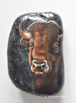 Portret van een Bizon, hand geschilderd op een mooie grote riviersteen