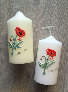 Kerze mit Monblumenmotiv
