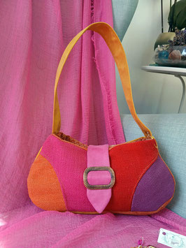 Shoulder bag in linone tapissiére India rosso fucsia con fibbia vintage