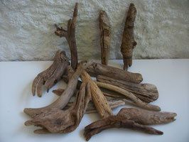 P10, 15Stk. Treibholzpaket 12-17cm