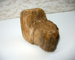 E38, "Lochskulptur", 20x11x16,5cm