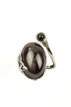 Fingerring mit Sterndiopsid und Onyx, 506S