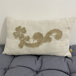 Coussin 11 en toile ancienne style kilim