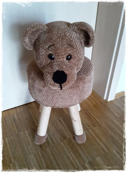 Hockertier Braunbär