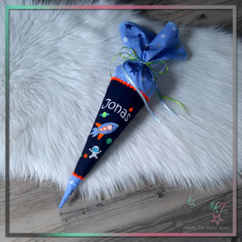Kleine Schultüte "Name & Weltall" Stickdesign Jonas (Wunschstoff)