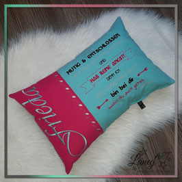 Kissen TEILUNG "NAME & Spruch" - Beispiel: Frieda