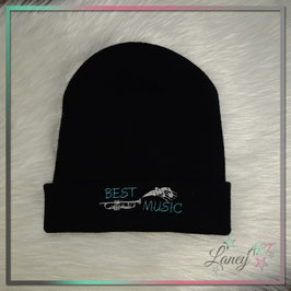 Bestickte Strickmütze "Wunschdesign"