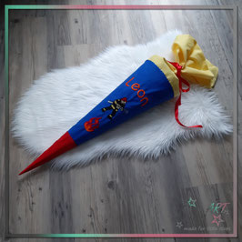 Schultüte "Name & Feuerwehrmann" Stickdesign Leon (Wunschstoff)
