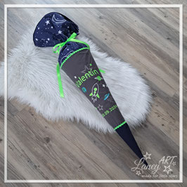 Schultüte "Name & Rakete" Stickdesign Valentin (Wunschstoff)