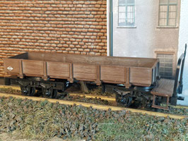Niederbordwagen Braun mit zwei Drehgestellen