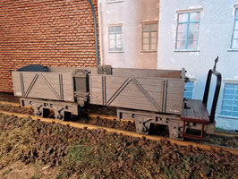 Stöckelholzwagen Grau