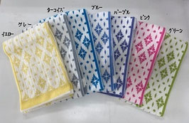 接触冷感　抗菌タオルマフラー　ダイヤ柄　￥3,300（税込み）